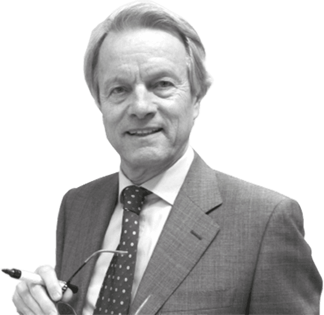 Adriano Cavadini durante una consulenza